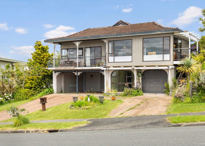  at 146 West Harbour Drive, West Harbour, Auckland