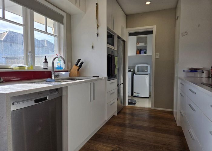  at 8 Coniston Avenue, Ilam, Christchurch City, Canterbury