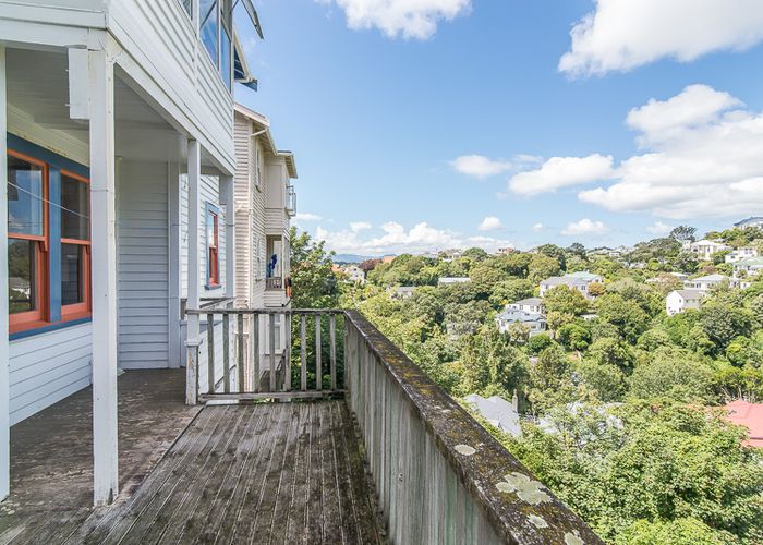  at 22 Garden Road, Northland, Wellington