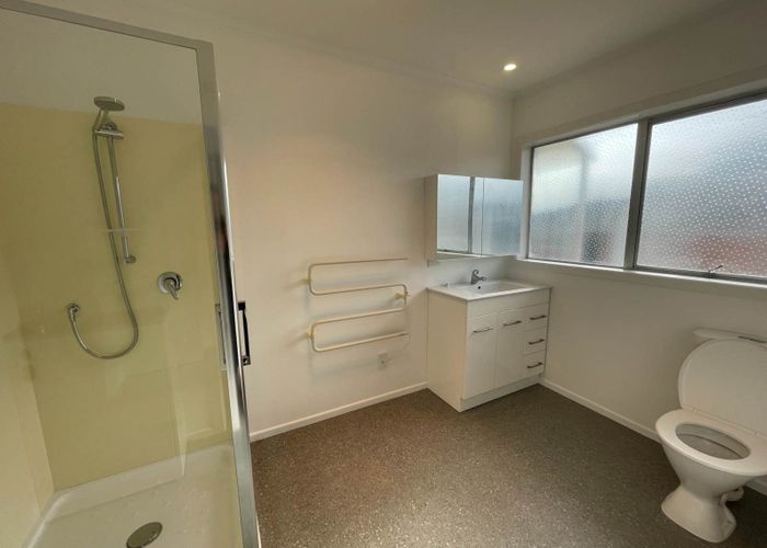  at 5/690 Pakuranga Road, Pakuranga, Manukau City, Auckland