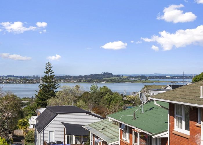  at 4/3 Grey Street, Onehunga, Auckland