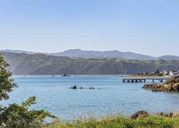  at 135 Marine Parade, Seatoun, Wellington