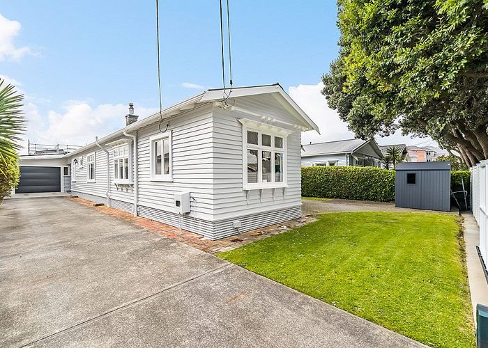  at 19 Graham Street, Petone, Lower Hutt