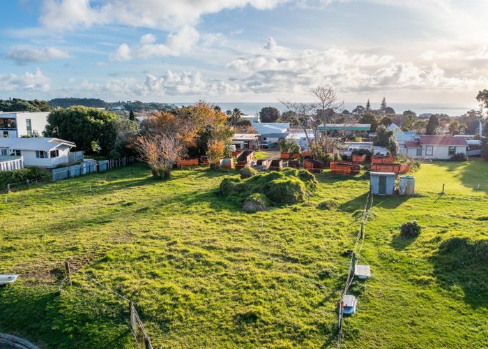 For sale 17 Hussey Street and Section 178, Oakura, New Plymouth