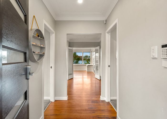  at 1/18 Evans Road, Glen Eden, Auckland