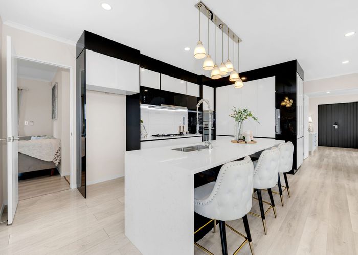  at 27 Hakinakina Drive, Flat Bush, Auckland