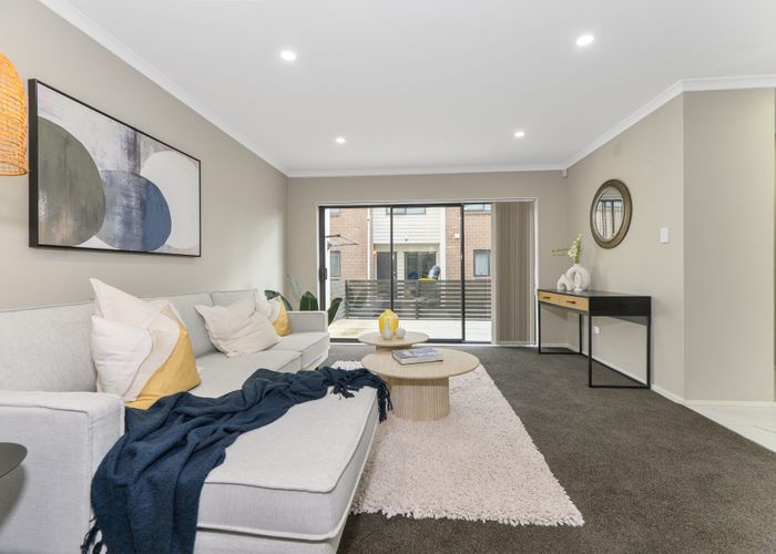  at 9/30 Calvert Avenue, Mangere, Manukau City, Auckland
