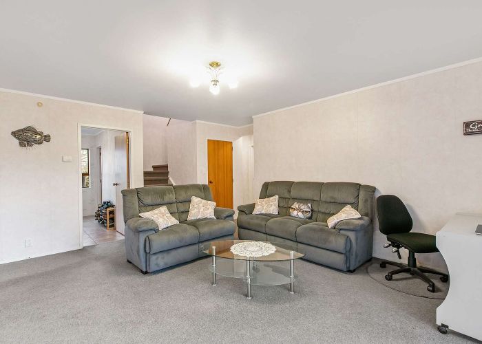  at 235 Hill Road, The Gardens, Manukau City, Auckland