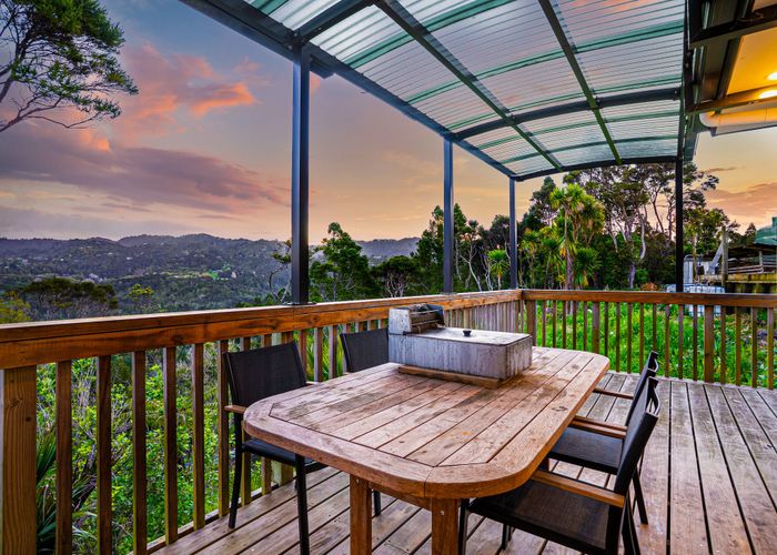  at 220 Forest Hill Road, Waiatarua, Waitakere City, Auckland