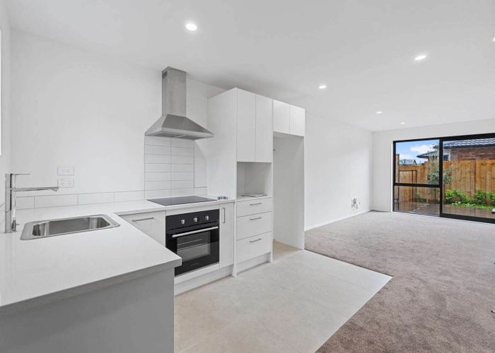  at 49 Raupeti Lane, Henderson, Auckland