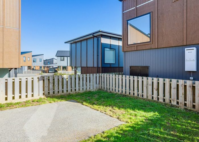  at 30 Astelia Way, Woodridge, Wellington, Wellington