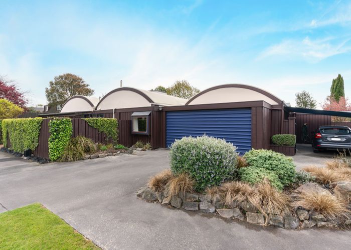  at 2 Dunrobin Place, Avonhead, Christchurch