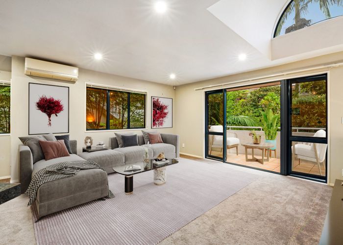  at 2/24 Heathcote Road, Castor Bay, North Shore City, Auckland