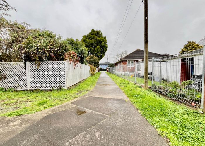  at 52 Carruth Road, Papatoetoe, Manukau City, Auckland