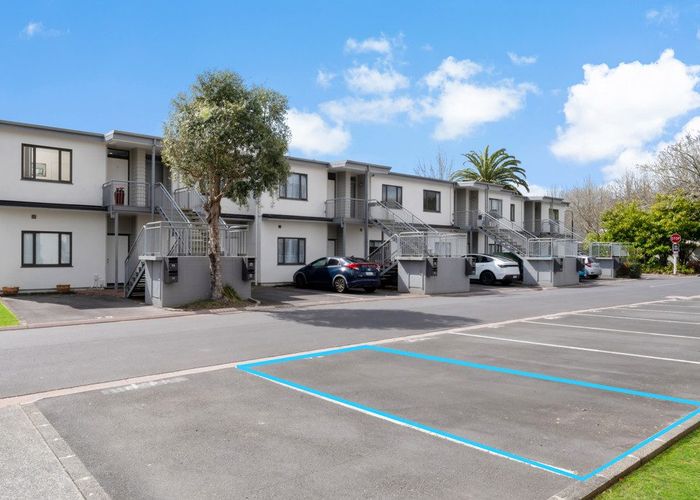  at 78/92 Bush Road, Albany, North Shore City, Auckland