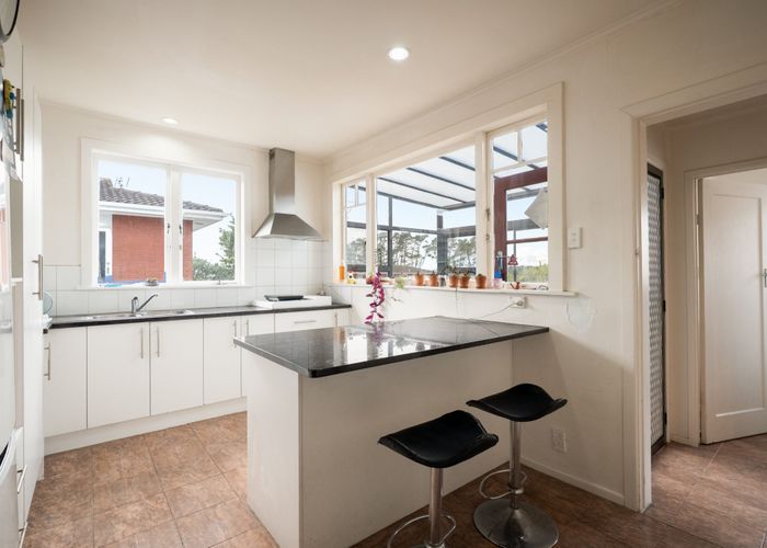  at 1/1582 Great North Road, Waterview, Auckland