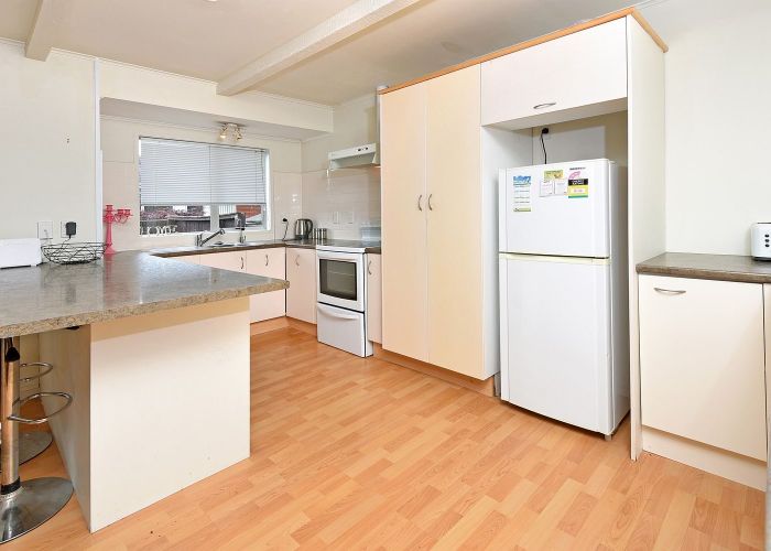  at 3A Lilian Place, Farm Cove, Manukau City, Auckland