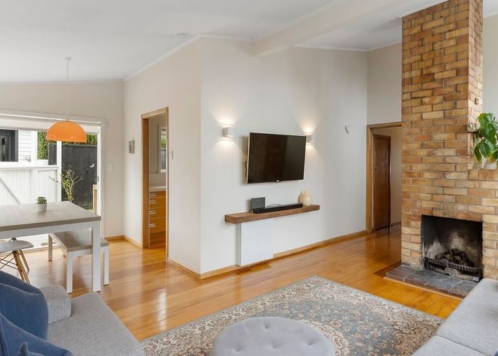  at 159B Beach Haven Road, Beach Haven, North Shore City, Auckland