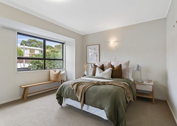  at 2/30 Vauxhall Road, Devonport, Auckland