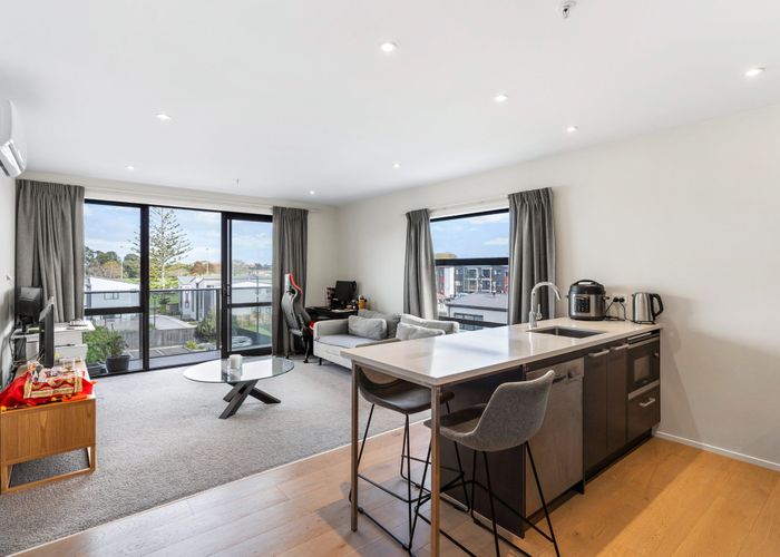  at 204/69D Hall Avenue, Mangere, Manukau City, Auckland