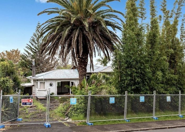  at 107 Union Road, Howick, Auckland