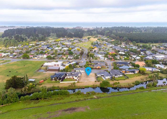  at 6 Riverside Lane, Spencerville, Christchurch