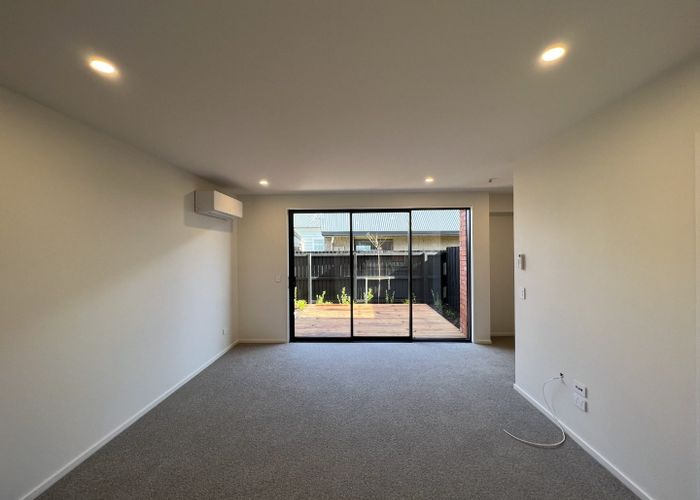  at 2/387 Armagh Street, Linwood, Christchurch City, Canterbury