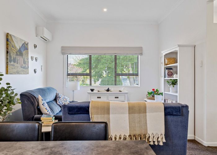  at 43 Wood Street, Takaro, Palmerston North