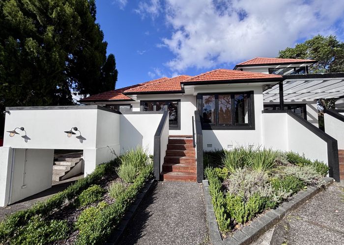  at 223 Titirangi Road, Titirangi, Waitakere City, Auckland