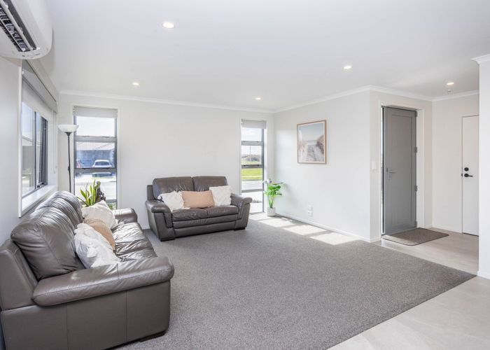  at 8 Whakatipu Street, Temple View, Hamilton, Waikato