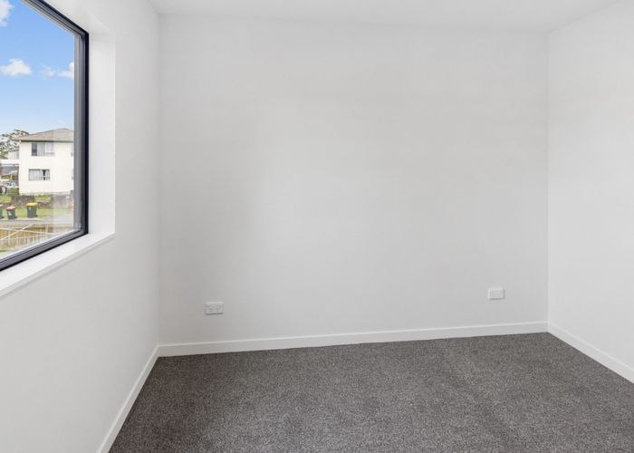  at 2/8 Funnell Place, Manurewa, Manukau City, Auckland