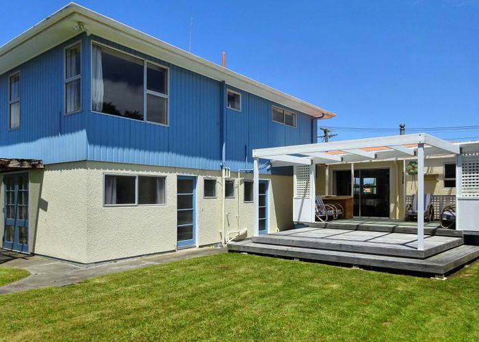  at 7 Hennessey Street East, Foxton Beach, Foxton