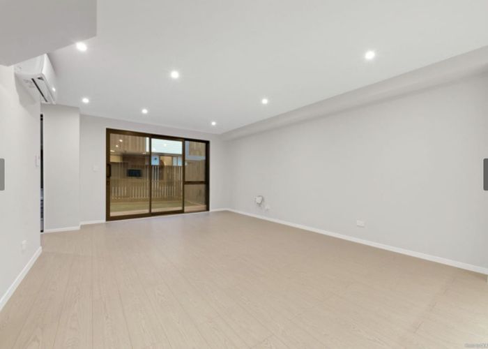  at 4/19 Parker Avenue, New Lynn, Waitakere City, Auckland