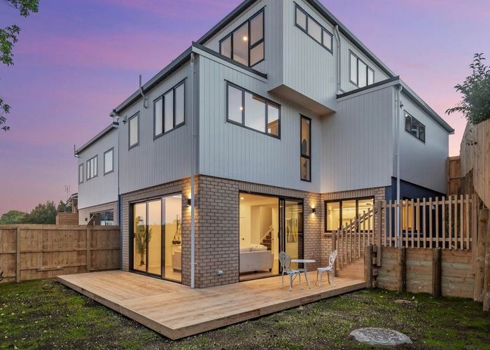  at 13 Kennedy Avenue, Forrest Hill, Auckland