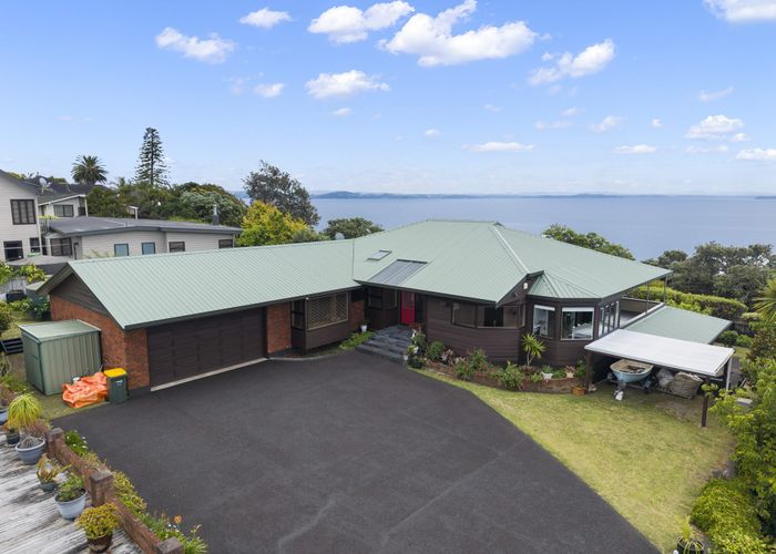  at 146 Pacific Parade, Army Bay, Rodney, Auckland
