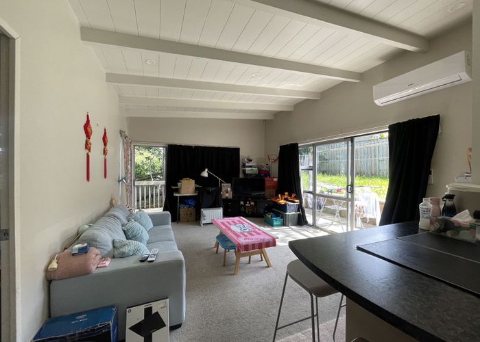  at 10a Jonathan Place, Sunnynook, North Shore City, Auckland