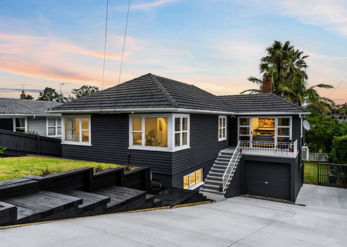  at 14 MacPherson Street, Meadowbank, Auckland