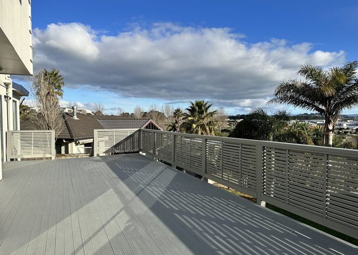  at 6 Cricklade Terrace, Windsor Park, Auckland