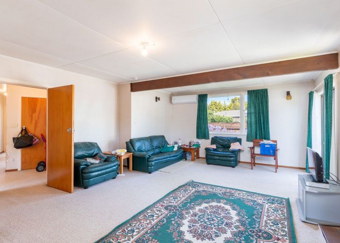  at 4 California Drive, Totara Park, Upper Hutt, Wellington