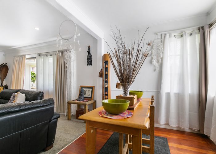  at 2 Buller Crescent, Manurewa, Auckland