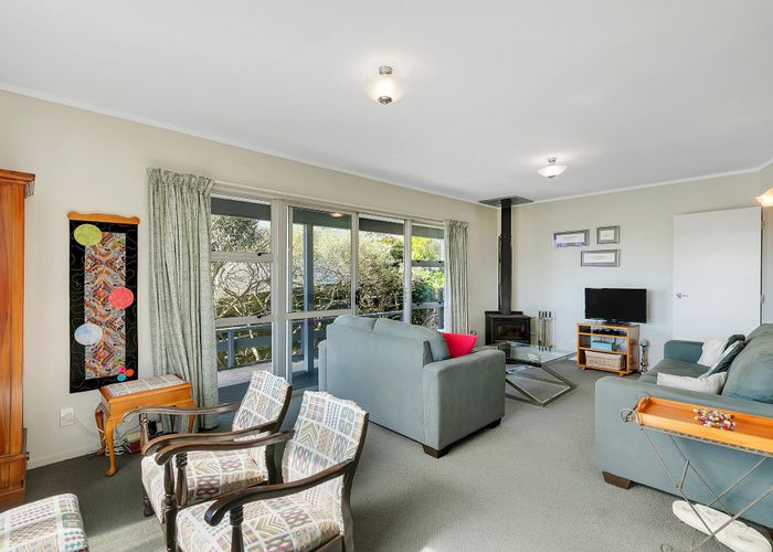  at 13 Limerick Grove, Ascot Park, Porirua