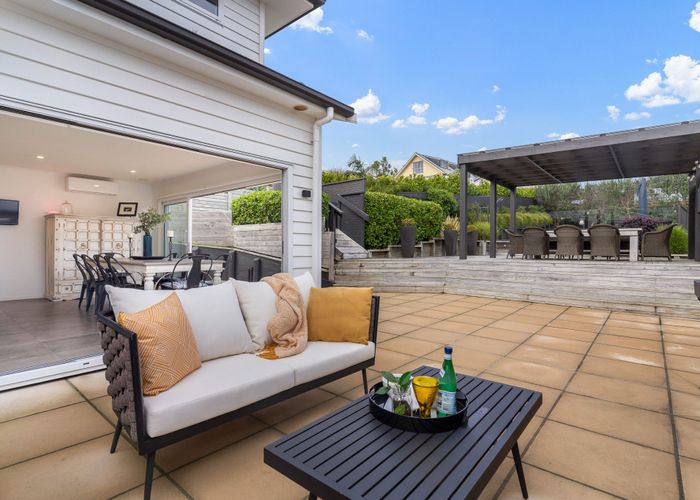  at 6 Crossland Place, Maraetai, Manukau City, Auckland