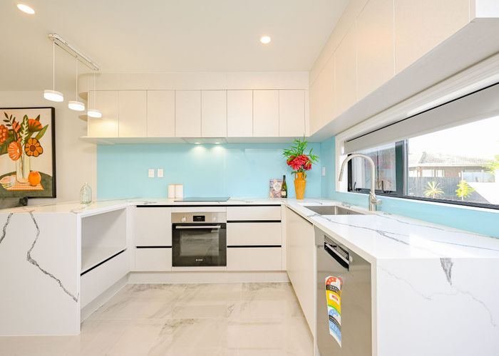  at 9/460 Massey Road, Mangere, Manukau City, Auckland