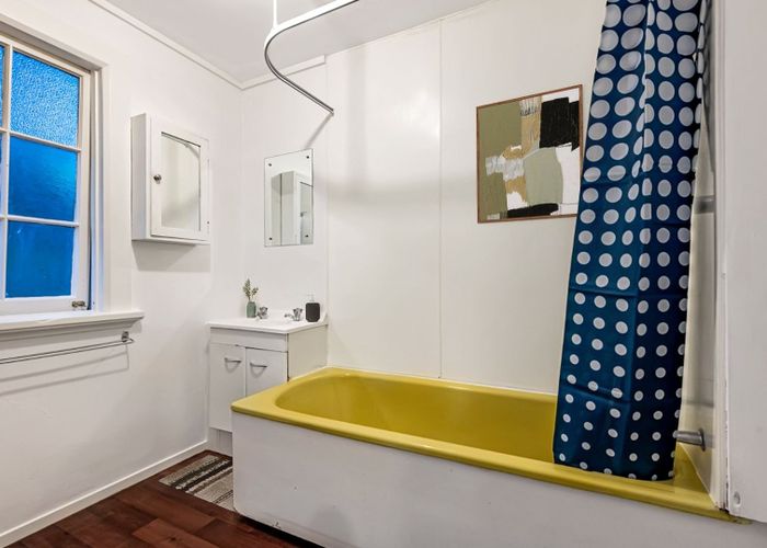  at 146b Russell Tce, Berhampore, Wellington, Wellington