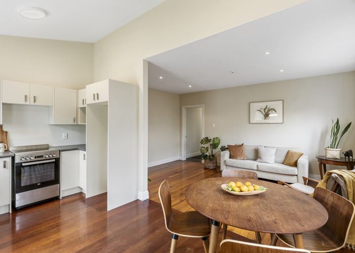  at 19 Riddlers Crescent, Petone, Lower Hutt