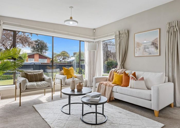  at 48 Glenharrow Avenue, Avonhead, Christchurch City, Canterbury
