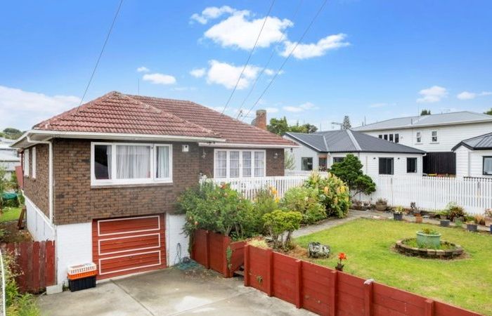 at 31 Fruitvale Road, New Lynn, Auckland