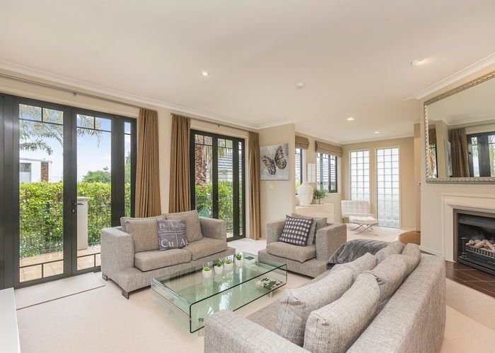  at 2 Rewiti Street, Orakei, Auckland