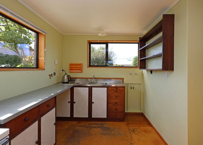  at 17 Burnett Street, Kakanui