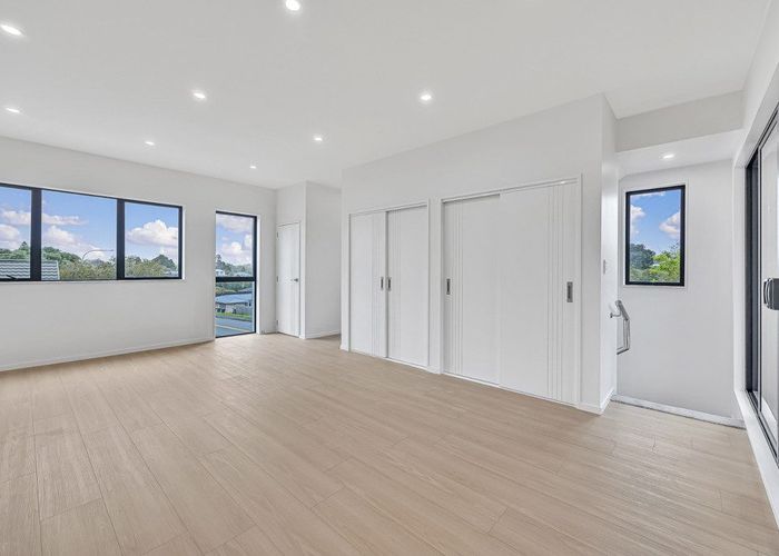  at 2/163 Edmonton Road, Te Atatu South, Waitakere City, Auckland
